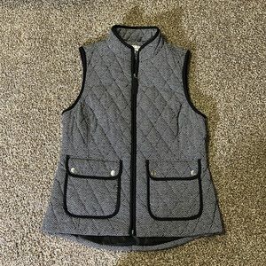 Croft and Barrow black and white chevron puffer vest